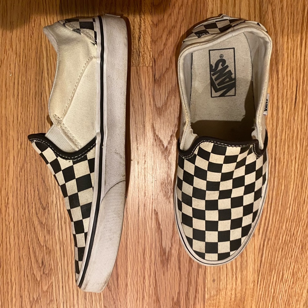 Slip-On Checkered Vans; Size W 7; Black and White